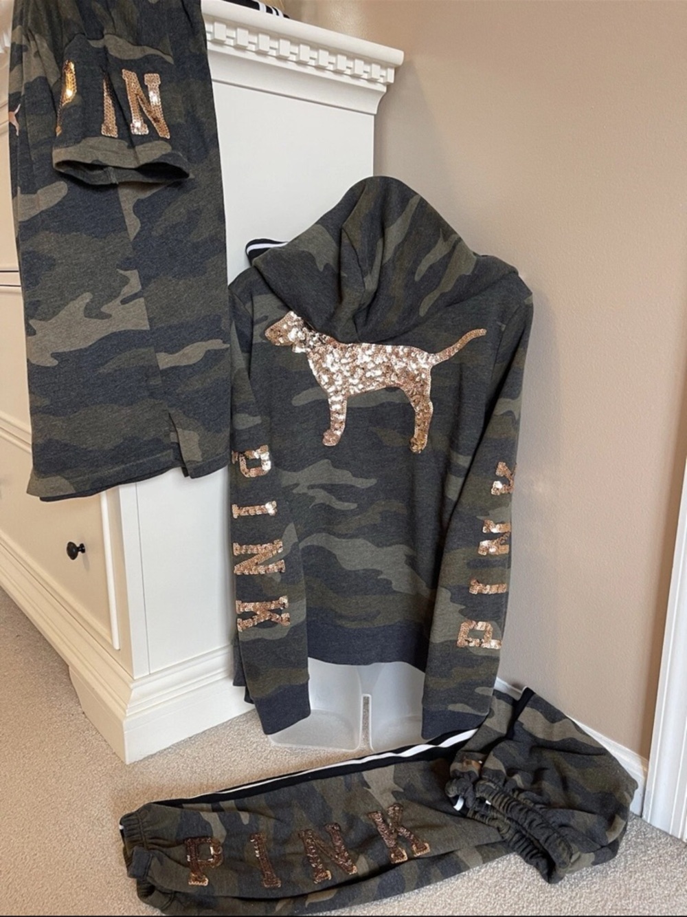 Victoria Secret Pink Camo Jogget Jacket T Shirt Set Bling Size S 3pcs Rare - Picture 7 of 8